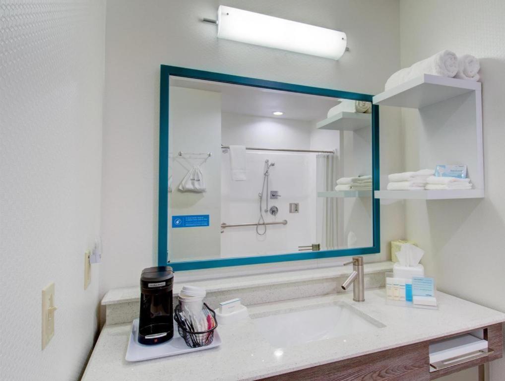 Hampton Inn & Suites Boston/Stoughton Dış mekan fotoğraf